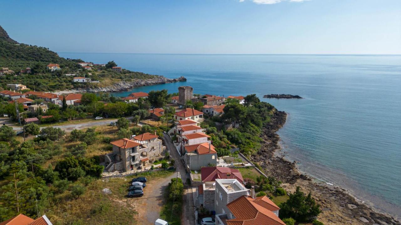 Апартаменты Μαϊστράλι Kotronion  Экстерьер фото